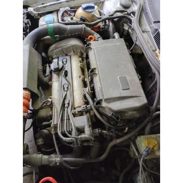 Volkswagen Golf  Hatchback 2000,  1.4 benzyna - Na sprzedaż za 1 300,00 zł - Wrocław - zdjęcie 6
