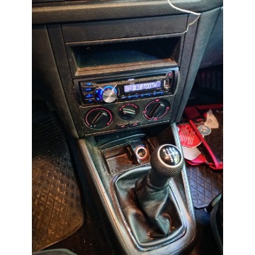 Volkswagen Golf  Hatchback 2000,  1.4 benzyna - Na sprzedaż za 1 300,00 zł - Wrocław - zdjęcie 8