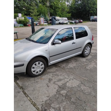 Volkswagen Golf  Hatchback 2000,  1.4 benzyna - Na sprzedaż za 1 300,00 zł - Wrocław - zdjęcie 1