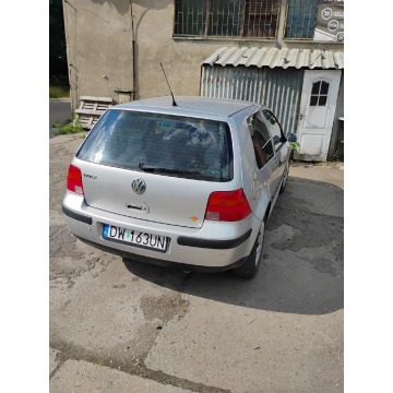 Volkswagen Golf  Hatchback 2000,  1.4 benzyna - Na sprzedaż za 1 300,00 zł - Wrocław - zdjęcie 4