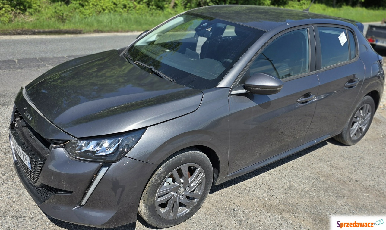 Peugeot 208 2021