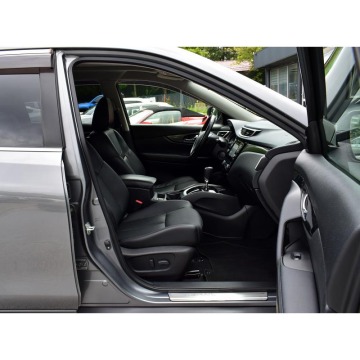 Nissan X-Trail  Terenowy 2015,  1.6 diesel, automat - Na sprzedaż za 39 900 zł - Warszawa - zdjęcie 8