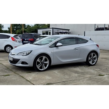 Opel Astra  Hatchback 2011,  2.0 diesel - Na sprzedaż za 15 000 zł - Szczecin - zdjęcie 4