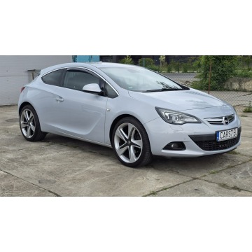 Opel Astra  Hatchback 2011,  2.0 diesel - Na sprzedaż za 15 000 zł - Szczecin - zdjęcie 9