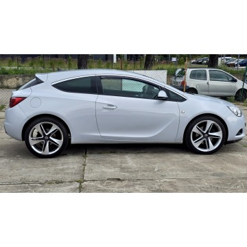 Opel Astra  Hatchback 2011,  2.0 diesel - Na sprzedaż za 15 000 zł - Szczecin - zdjęcie 8