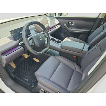 Leapmotor C10  SUV 2025,  1.5 hybryda, automat - Na sprzedaż za 139 900 zł - Łódź - zdjęcie 10