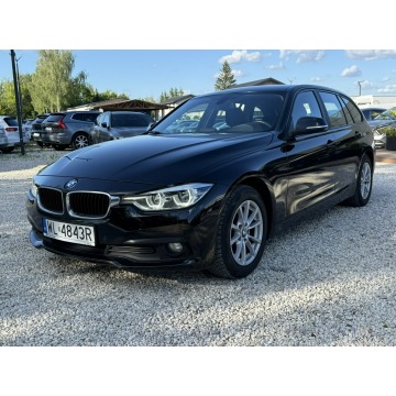 BMW Seria 3  Kombi 2017,  2.0 diesel, automat - Na sprzedaż za 39 800 zł - Pęcice - zdjęcie 8