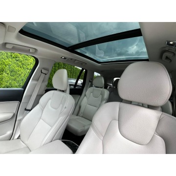 Volvo   SUV 2020,  2.0 benzyna, automat - Na sprzedaż za 138 800 zł - Baranowo - zdjęcie 9