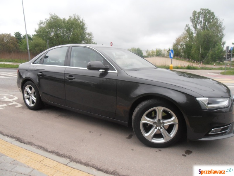 Audi A4  Sedan/Limuzyna 2013,  1.8 benzyna, automat - Na sprzedaż za 32 500 zł - Kielce