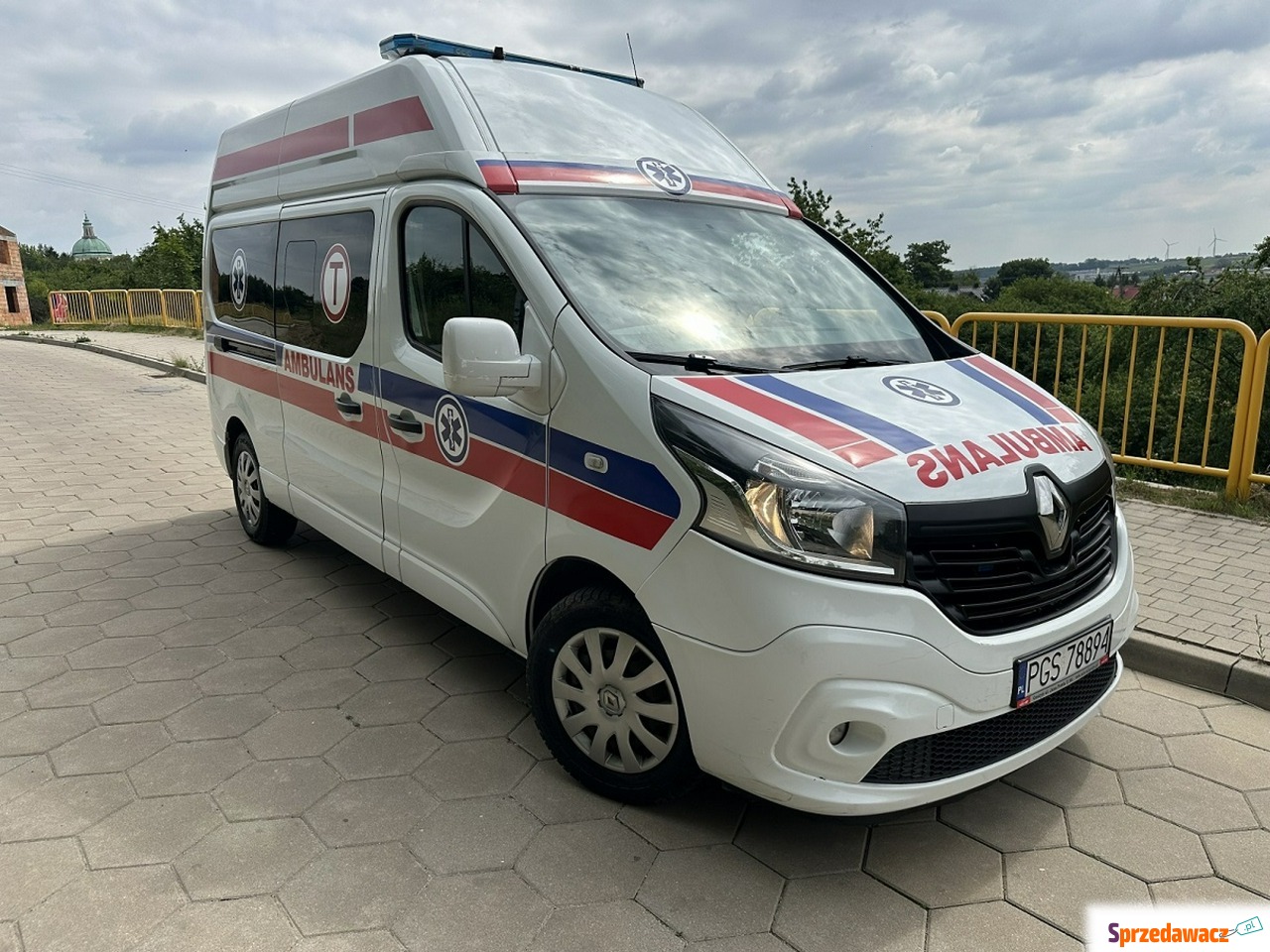 Renault Trafic 2016 Karetka Am...