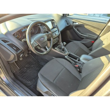Ford Focus  Hatchback 2017,  1.6 diesel - Na sprzedaż za 32 900 zł - Drelów - zdjęcie 10