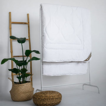 Kołdra Naturalna Hilding 200x220 całoroczna wełna owcza 100%, bawełna 100%