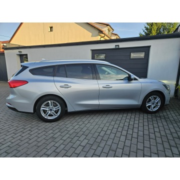 Ford Focus  Kombi 2021,  1.0 benzyna - Na sprzedaż za 48 800 zł - Gdynia - zdjęcie 4
