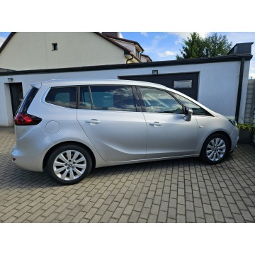 Opel Zafira  Minivan/Van 2017,  2.0 diesel - Na sprzedaż za 38 800 zł - Gdynia - zdjęcie 4