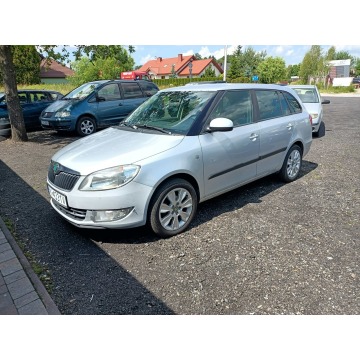 Skoda Fabia  Kombi 2011,  1.6 diesel - Na sprzedaż za 5 200,00 zł - Tarnów - zdjęcie 4