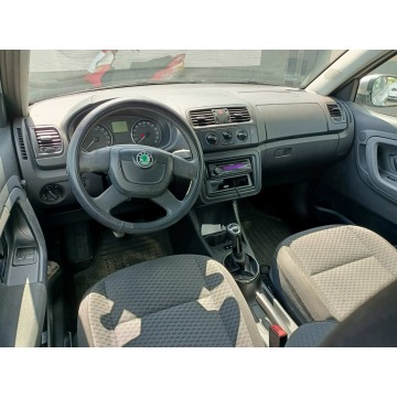 Skoda Fabia  Kombi 2011,  1.6 diesel - Na sprzedaż za 5 200,00 zł - Tarnów - zdjęcie 7