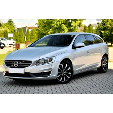 Volvo V60  Kombi 2017,  2.0 diesel - Na sprzedaż za 37 900 zł - Płock - zdjęcie 3