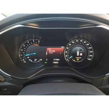 Ford Mondeo  Kombi 2016,  2.0 diesel, automat - Na sprzedaż za 47 900 zł - Stare Budy - zdjęcie 8