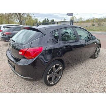 Opel Astra  Liftback 2014,  1.4 benzyna - Na sprzedaż za 24 900 zł - Stare Budy - zdjęcie 3