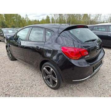 Opel Astra  Liftback 2014,  1.4 benzyna - Na sprzedaż za 24 900 zł - Stare Budy - zdjęcie 6