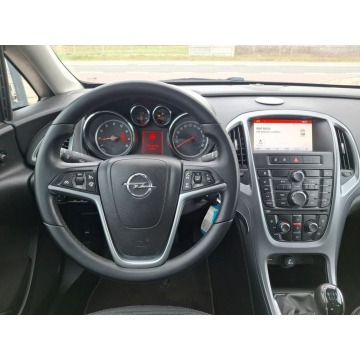 Opel Astra  Liftback 2014,  1.4 benzyna - Na sprzedaż za 24 900 zł - Stare Budy - zdjęcie 10