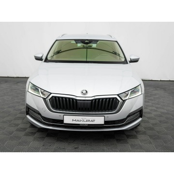 Skoda Octavia  Kombi 2022,  2.0 diesel, automat - Na sprzedaż za 81 850 zł - Gdynia - zdjęcie 7