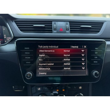 Skoda Superb  Kombi 2021,  2.0 diesel, automat - Na sprzedaż za 124 900 zł - Pozowice - zdjęcie 11