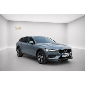 Volvo V60  Kombi 2022,  2.0 benzyna, automat - Na sprzedaż za 169 900 zł - Pozowice - zdjęcie 5