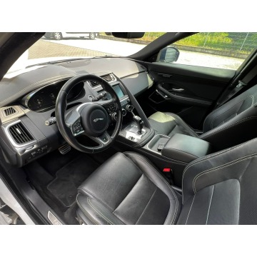 Jaguar E-PACE  SUV 2019,  2.0 diesel, automat - Na sprzedaż za 99 900 zł - Baranowo - zdjęcie 9