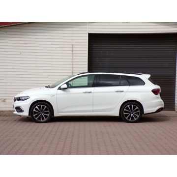 Fiat Tipo  Kombi 2019,  1.6 diesel, automat - Na sprzedaż za 37 790 zł - Mikołów - zdjęcie 8