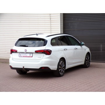 Fiat Tipo  Kombi 2019,  1.6 diesel, automat - Na sprzedaż za 37 790 zł - Mikołów - zdjęcie 10