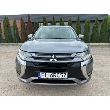 Mitsubishi Outlander  Kombi 2018,  2.0 hybryda, automat - Na sprzedaż za 75 900 zł - Starowa Góra - zdjęcie 7
