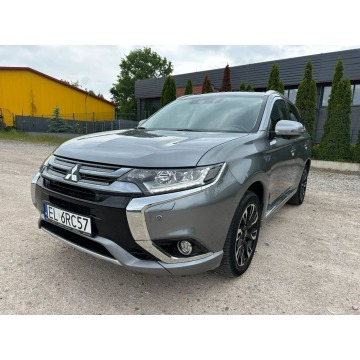 Mitsubishi Outlander  Kombi 2018,  2.0 hybryda, automat - Na sprzedaż za 75 900 zł - Starowa Góra - zdjęcie 6