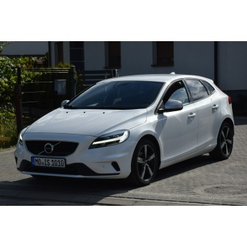 Volvo V40  Hatchback 2017,  2.0 diesel - Na sprzedaż za 39 900 zł - Majdan Sieniawski - zdjęcie 3