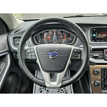 Volvo V40  Hatchback 2015,  2.0 diesel - Na sprzedaż za 28 900 zł - Opoczno - zdjęcie 10