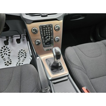 Volvo V40  Hatchback 2015,  2.0 diesel - Na sprzedaż za 28 900 zł - Opoczno - zdjęcie 12