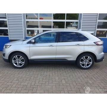 Ford Edge  SUV 2017,  2.0 - Na sprzedaż za 58 800 zł - Malutkie - zdjęcie 4