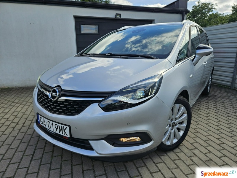 Opel Zafira  Minivan/Van 2017,  2.0 diesel - Na sprzedaż za 38 800 zł - Gdynia