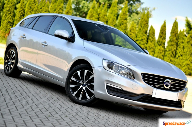 Volvo V60  Kombi 2017,  2.0 diesel - Na sprzedaż za 37 900 zł - Płock