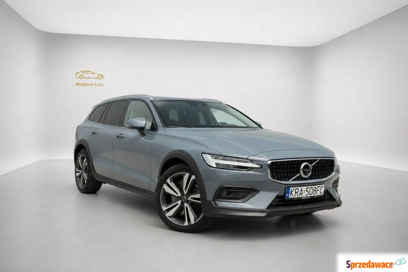 Volvo V60  Kombi 2022,  2.0 benzyna, automat - Na sprzedaż za 169 900 zł - Pozowice