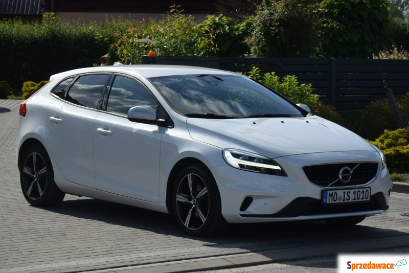 Volvo V40  Hatchback 2017,  2.0 diesel - Na sprzedaż za 39 900 zł - Majdan Sieniawski