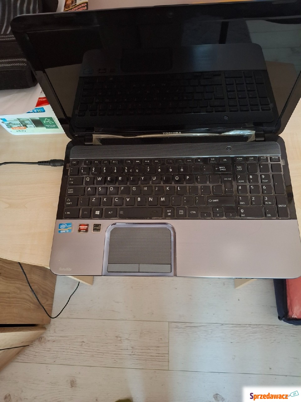 Sprzedam laptop TOSHIBA