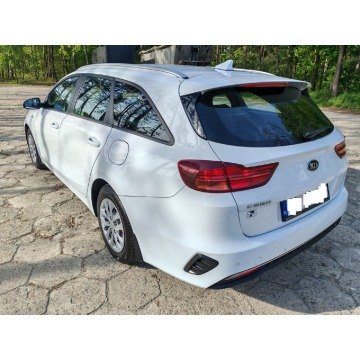 Kia Ceed  Kombi 2021,  1.0 benzyna - Na sprzedaż za 42 700 zł - Chrzanów - zdjęcie 6