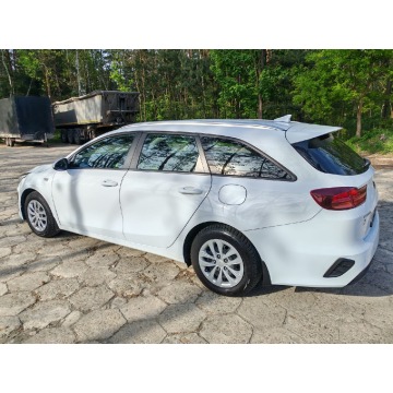 Kia Ceed  Kombi 2021,  1.0 benzyna - Na sprzedaż za 42 700 zł - Chrzanów - zdjęcie 8