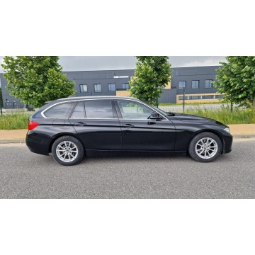 BMW Seria 3  Kombi 2013,  2.0 diesel - Na sprzedaż za 25 900 zł - Pabianice - zdjęcie 9