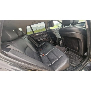BMW Seria 5  Kombi 2010,  3.0 diesel, automat - Na sprzedaż za 28 400 zł - Pabianice - zdjęcie 9
