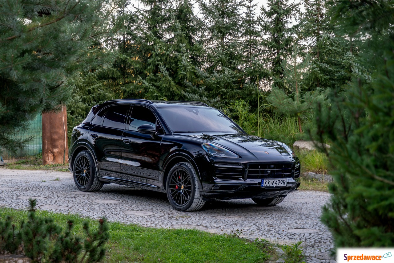 Porsche Cayenne 2022