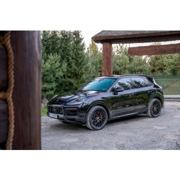 Porsche Cayenne  SUV 2022,  4.0 benzyna, automat - Na sprzedaż za 384 777 zł - Ropczyce - zdjęcie 3