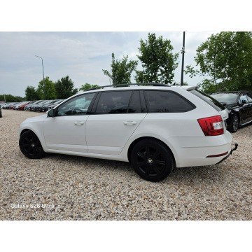 Skoda Octavia  Kombi 2018,  1.6 diesel, automat - Na sprzedaż za 35 999 zł - Nowe Sójki - zdjęcie 11