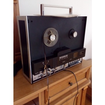 Magnetofon szpulowy Unitra M2405S 1977r.
